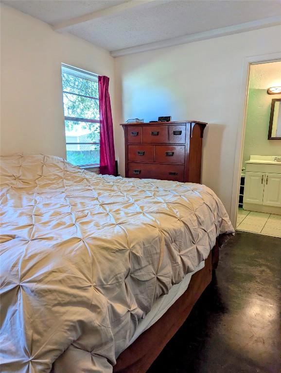 902 Austin Highlands Blvd, Austin, TX 78745 - bedroom featuring ensuite bathroom