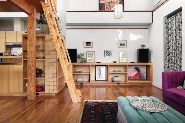 2010 S 2nd St, Austin, TX 78704 - living area with wood finished floors and baseboards