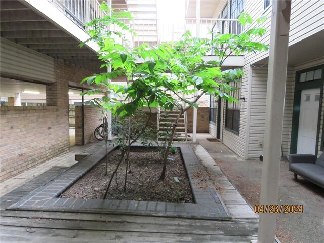 2300 Leon St Unit 202, Austin, TX 78705 - view of patio