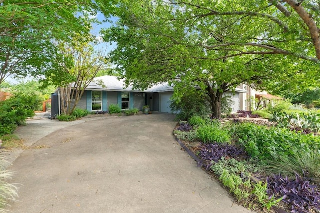8908 Hunters Trce, Austin, TX 78758 - photo 2