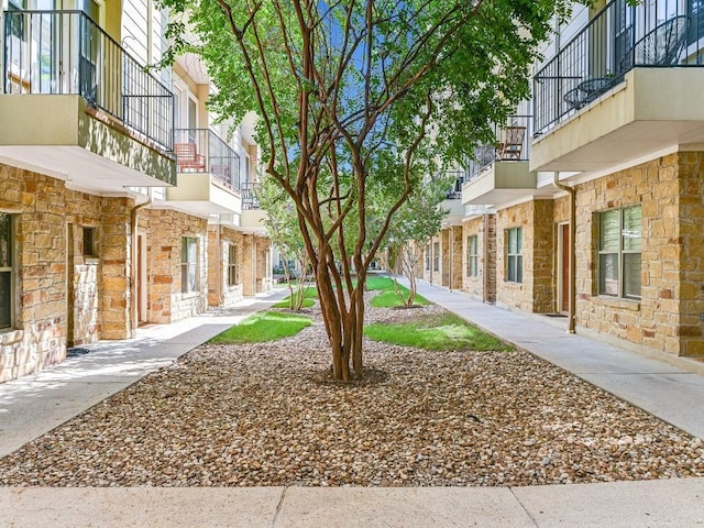 view of home's community with a residential view