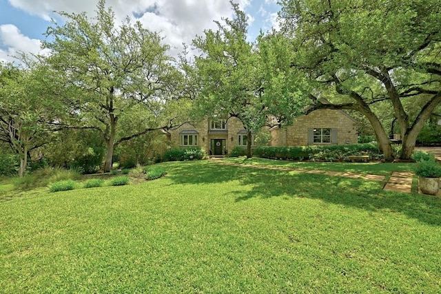 2405 Westlake Pass, Austin, TX 78746 - view of grassy yard