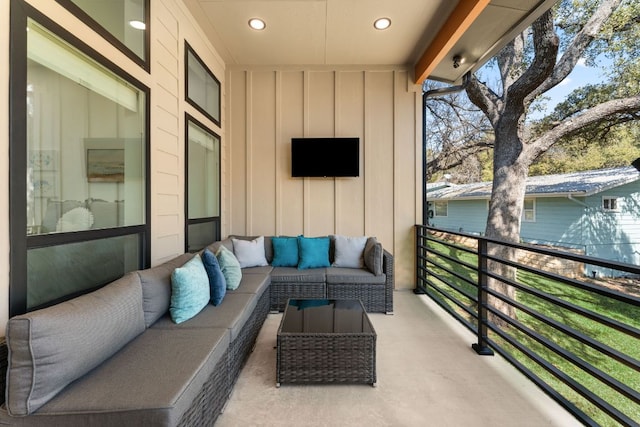 balcony featuring outdoor lounge area