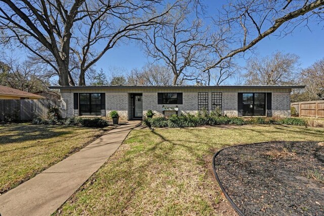 2403 Remuda Trl, Austin, TX 78745 - single story home featuring brick siding