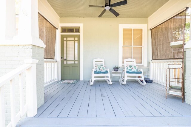 626 Saint Vincent St, Gonzales, TX 78629 - wooden deck featuring a ceiling fan