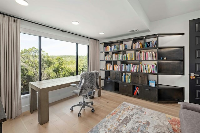 office area featuring visible vents, wood finished floors, and recessed lighting