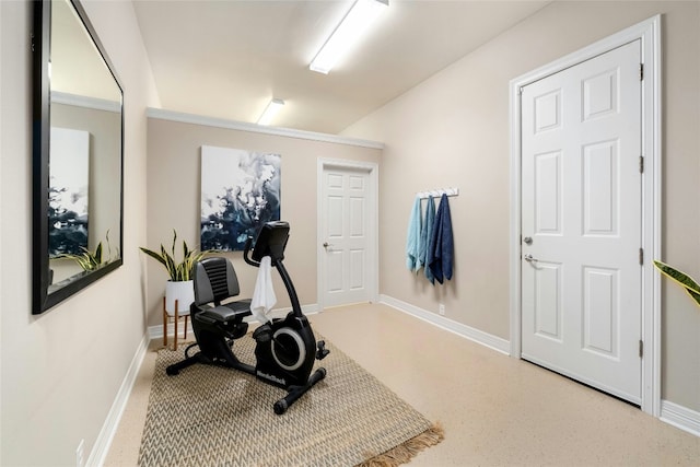 workout area with baseboards