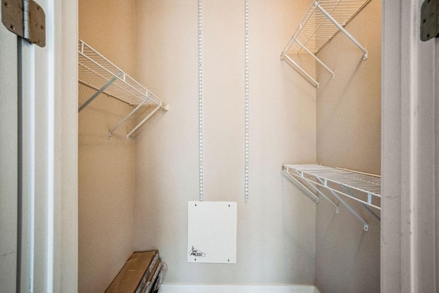 507 Sabine St Unit 1010, Austin, TX 78701 - view of walk in closet