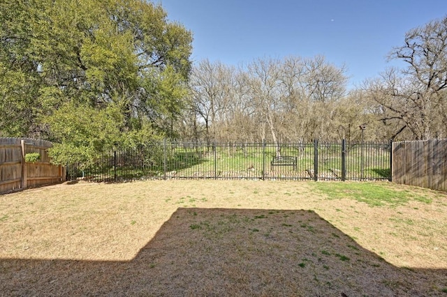 view of yard featuring fence