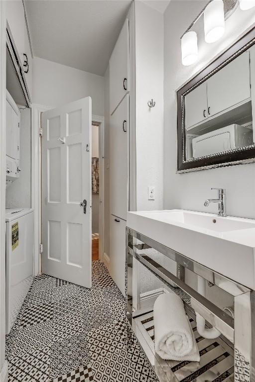 1709 Newfield Ln, Austin, TX 78703 - view of bathroom