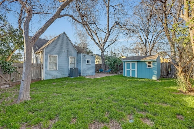 1709 Newfield Ln, Austin, TX 78703 - view of yard with cooling unit
