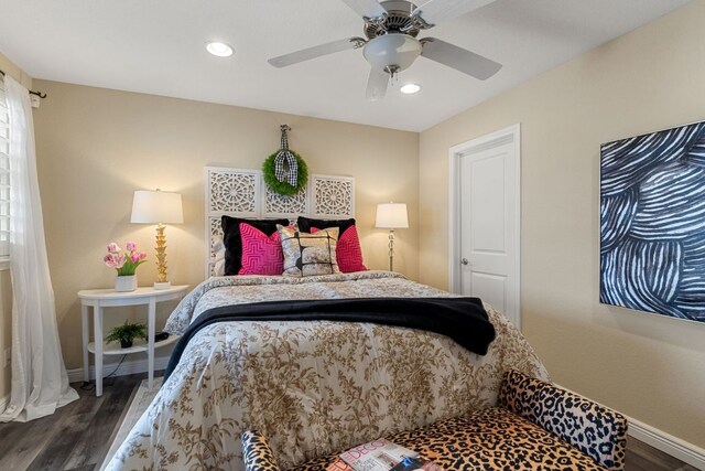 bedroom with recessed lighting, wood finished floors, a ceiling fan, and baseboards