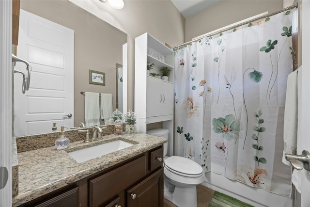 bathroom with toilet, shower / bath combo with shower curtain, and vanity