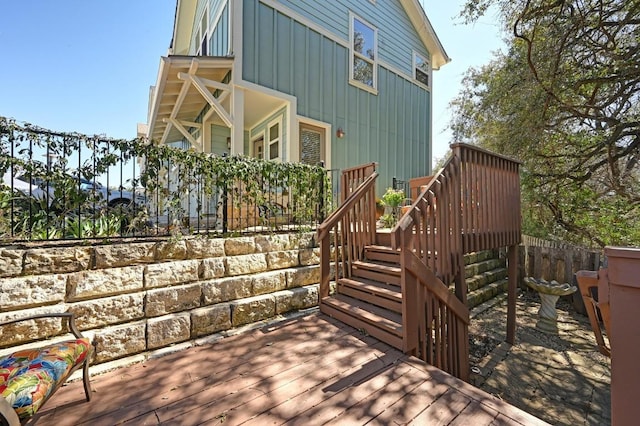 deck featuring fence