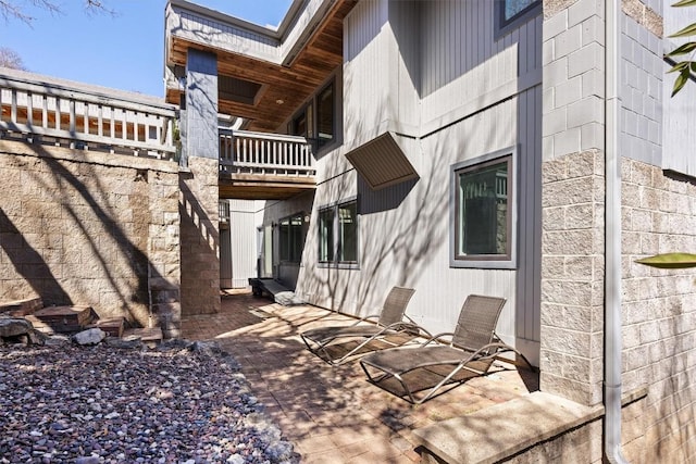 exterior space featuring a balcony