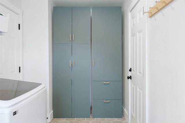 closet featuring washer / dryer