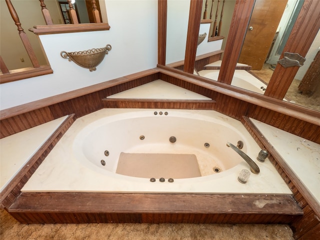 805 Wanta Hideaway, Spicewood, TX 78669 - bathroom with a whirlpool tub