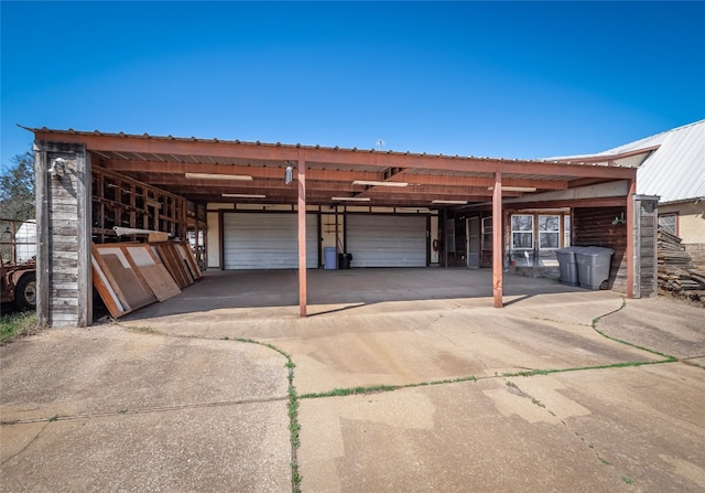 805 Wanta Hideaway, Spicewood, TX 78669 - view of garage