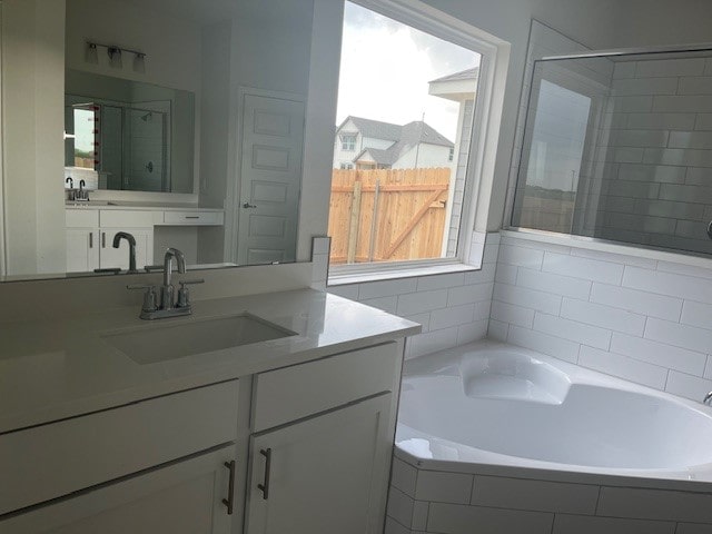 503 Ansley Ct, Taylor, TX 76574 - full bath featuring a bath and vanity