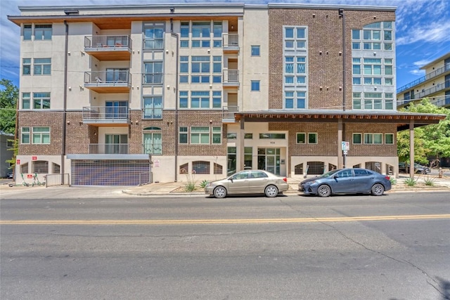 908 Nueces St Unit 31, Austin, TX 78701 - view of apartment building / complex