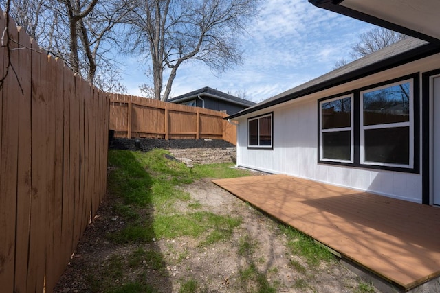 view of yard featuring a fenced backyard