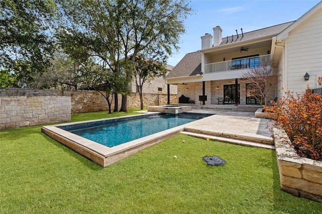 625 Robin Dale Ct, Lakeway, TX 78734 - view of pool featuring ceiling fan, a patio area, and a pool with connected hot tub