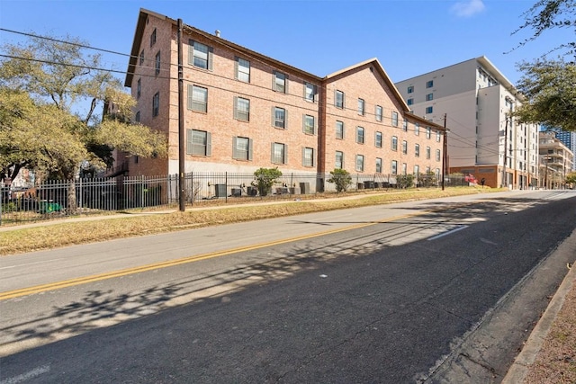 2401 Leon St Unit 208, Austin, TX 78705 - view of property featuring fence