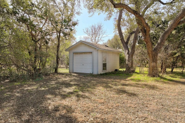 view of detached garage