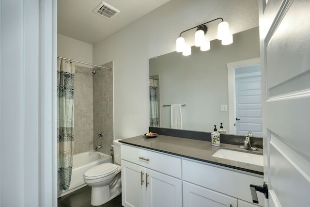 full bathroom with toilet, visible vents, shower / tub combo with curtain, and vanity