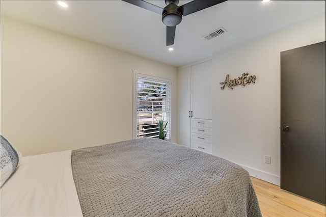 bedroom with recessed lighting, visible vents, light wood-style flooring, and ceiling fan