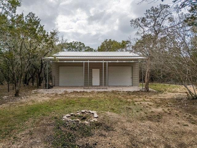 view of detached garage