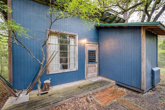 view of entrance to property