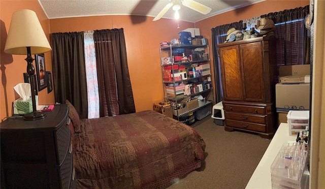 1804 Davis St, Taylor, TX 76574 - carpeted bedroom with vaulted ceiling and a ceiling fan