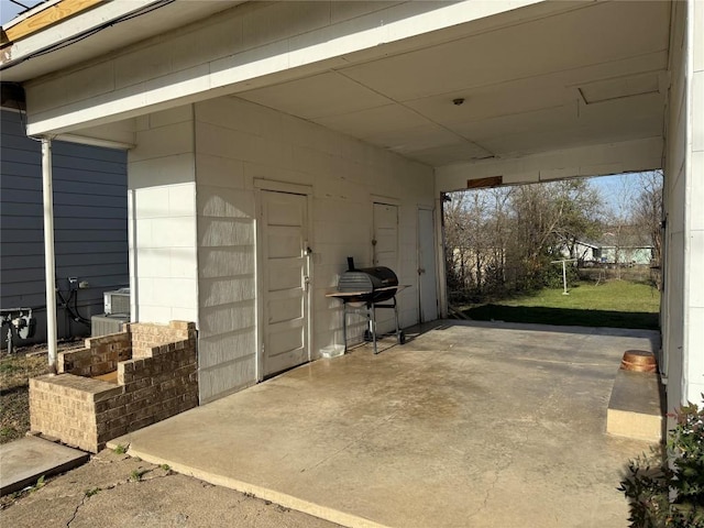 1804 Davis St, Taylor, TX 76574 - view of patio