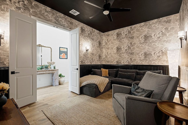 296 Running Bird Rd, Austin, TX 78737 - building lobby featuring wainscoting and wallpapered walls
