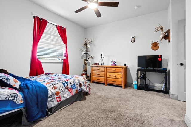 2807 Grimes Crossing Rd, Copperas Cove, TX 76522 - carpeted bedroom with a ceiling fan