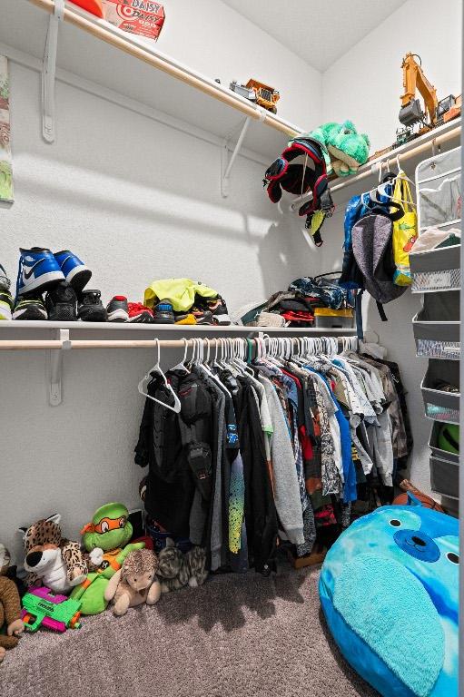 2807 Grimes Crossing Rd, Copperas Cove, TX 76522 - walk in closet with carpet