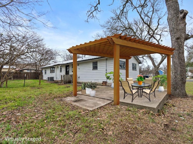 view of yard featuring cooling unit, a patio area, fence, and a pergola