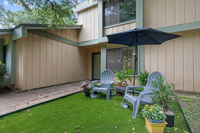 9504 Quail Village Ln, Austin, TX 78758 - view of yard