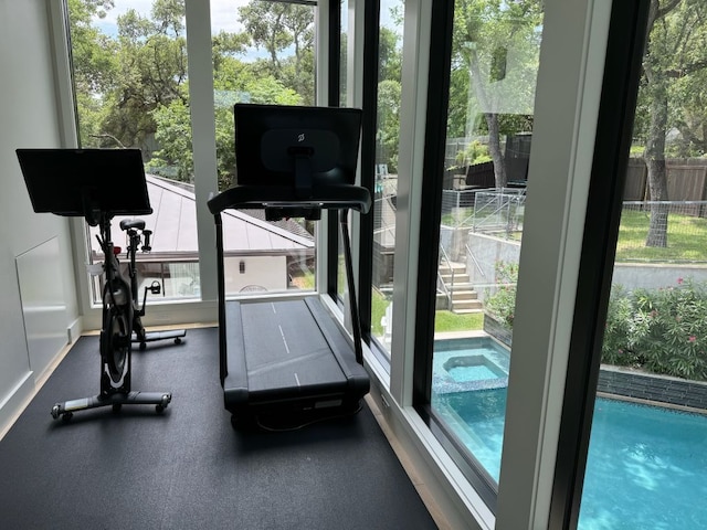 workout area with a healthy amount of sunlight