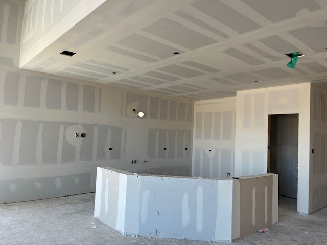 kitchen featuring a kitchen island