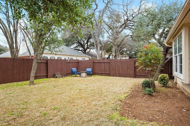 view of yard featuring a fenced backyard