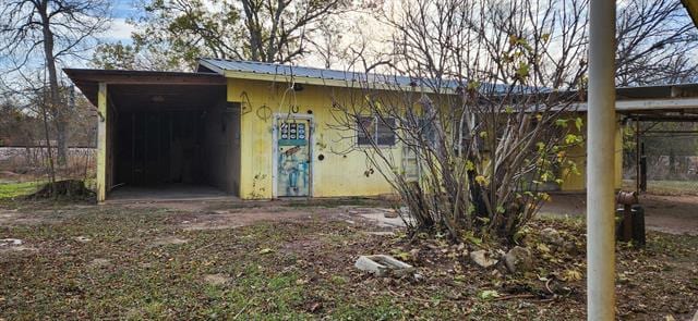 view of outbuilding