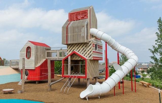7902 Sutcliffe Dr, Austin, TX 78744 - view of community play area