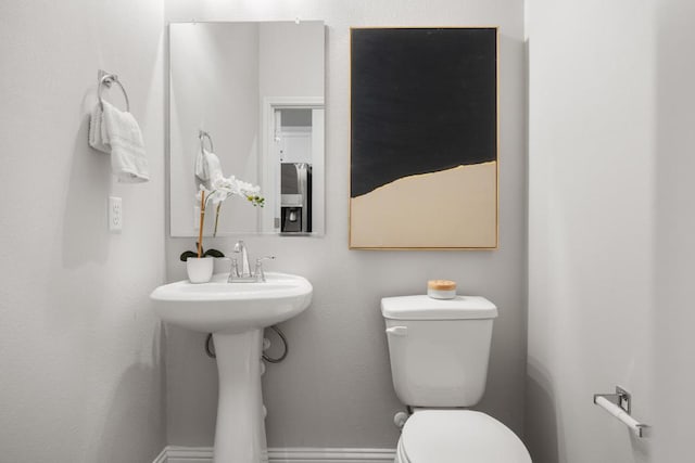 7902 Sutcliffe Dr, Austin, TX 78744 - half bath featuring toilet