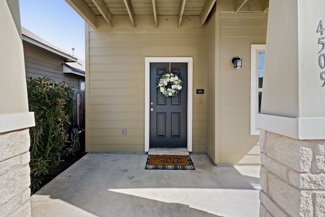 view of property entrance