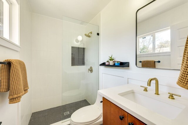 905 Turtle Creek Blvd, Austin, TX 78745 - bathroom featuring vanity and walk in shower