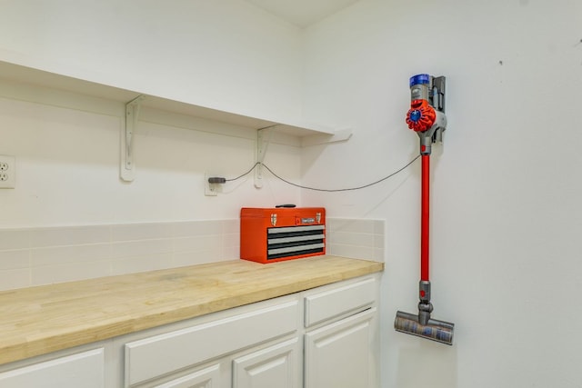 905 Turtle Creek Blvd, Austin, TX 78745 - view of laundry area