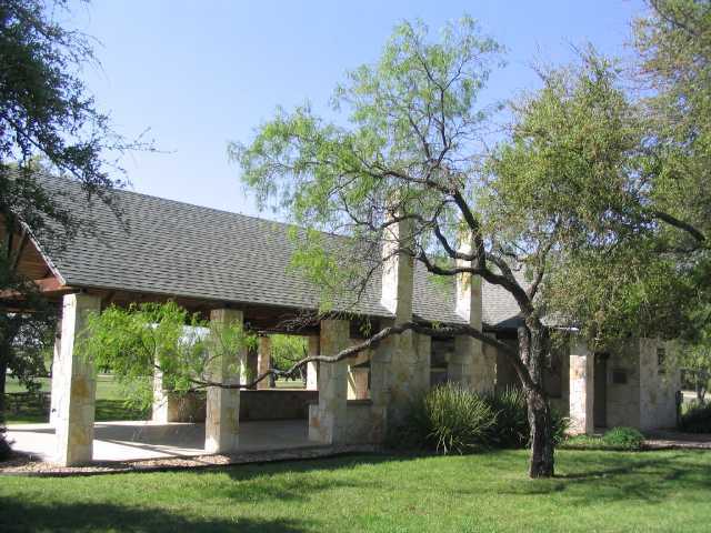 409 Kendall Rd, Spicewood, TX 78669