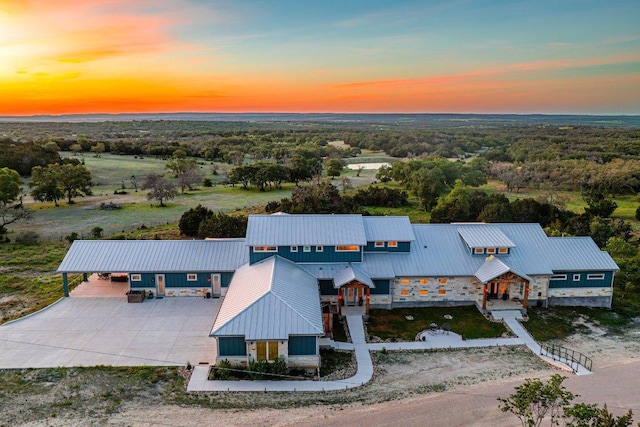 view of aerial view at dusk